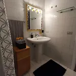 Handmade 100%
